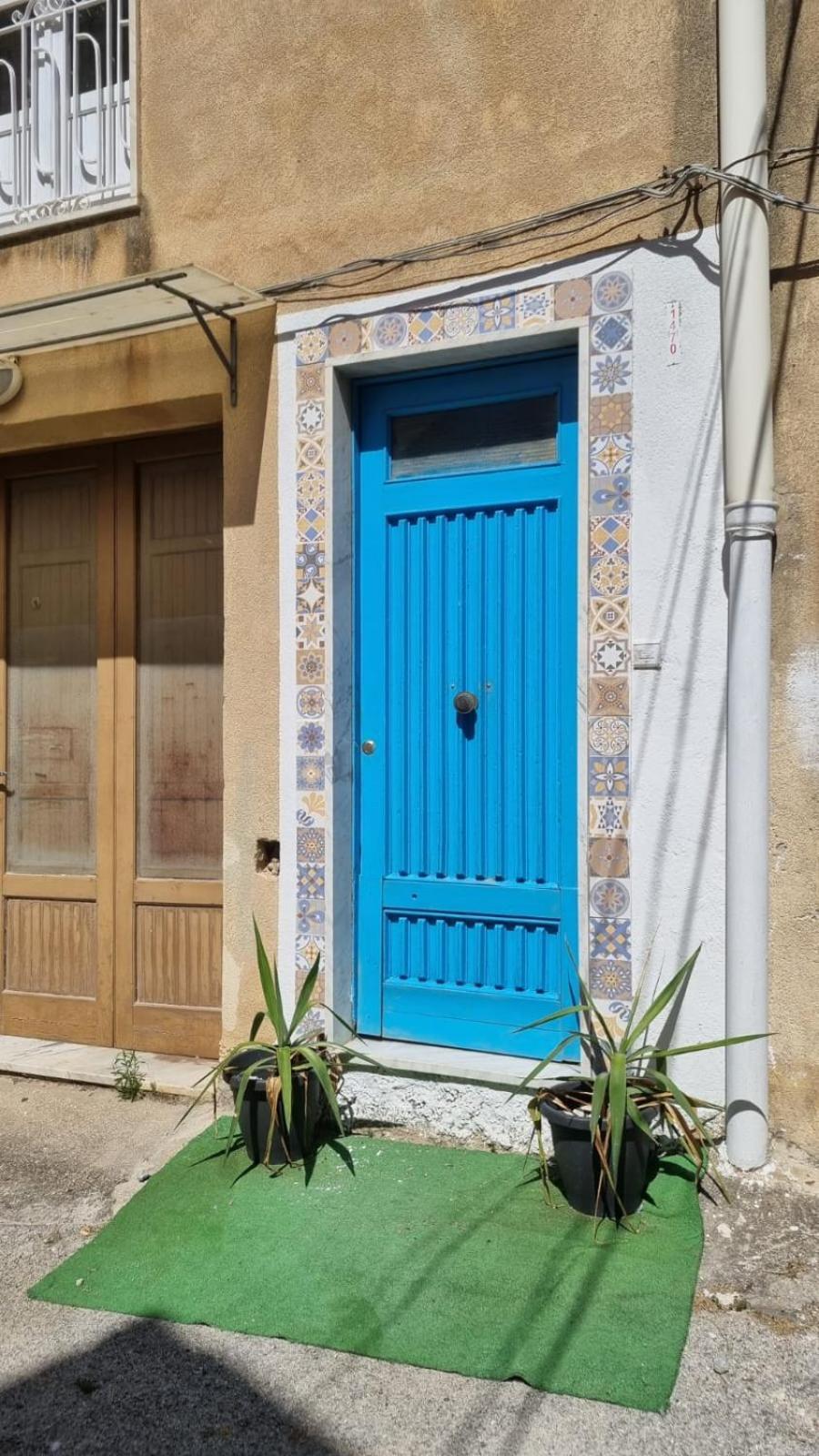 Cortile Di Stefano Budget In 80s Style Apartamento